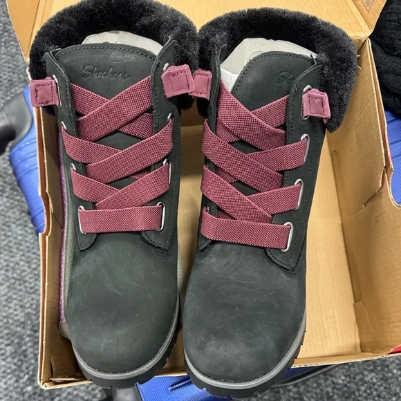 Skechers Leather Boots - Picture 4 of 8